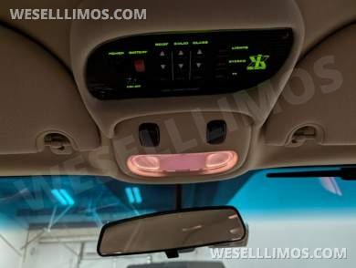 2006 Lincoln Town Car - Limousine for Sale in Meredith, NH - Photo 3