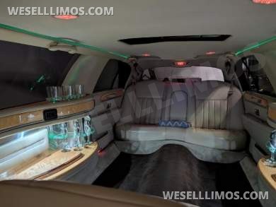 2006 Lincoln Town Car - Limousine for Sale in Meredith, NH - Photo 6