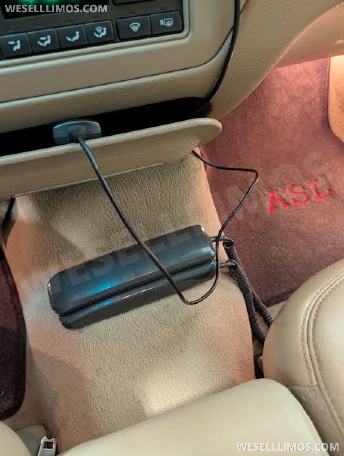 Photo of Limousine for sale: 2006 Lincoln Town Car