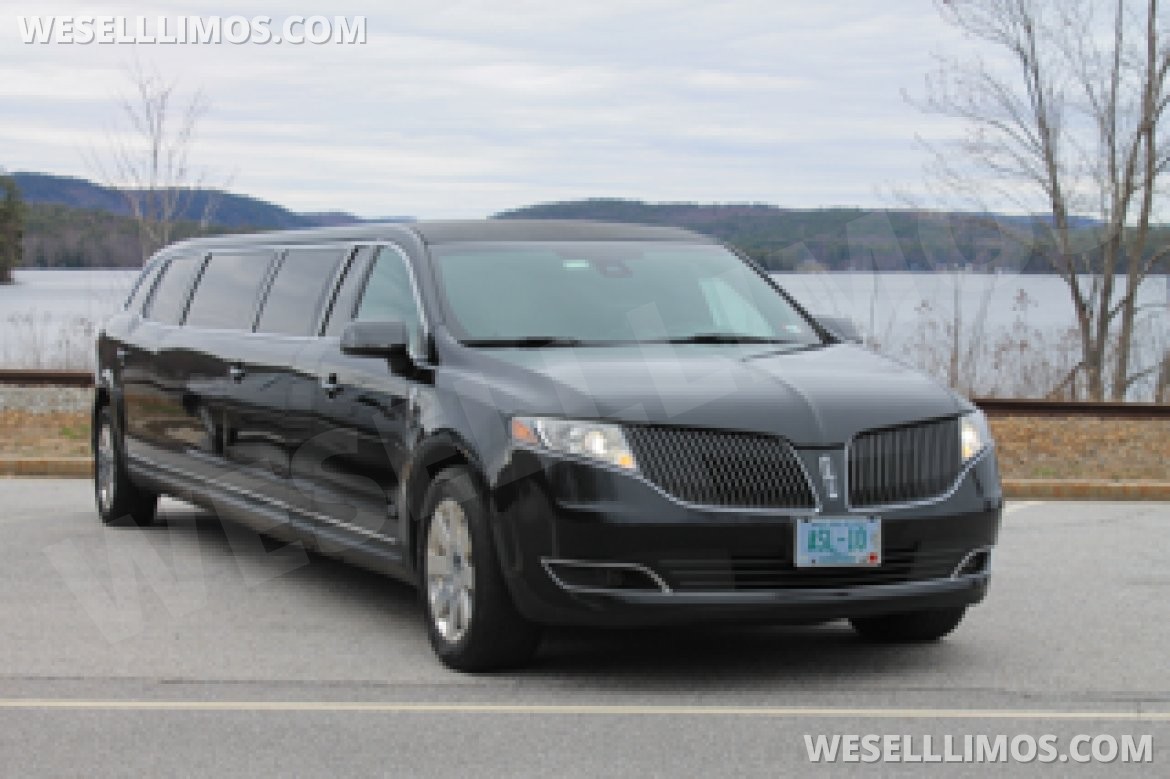 Photo of SUV Stretch for sale: 2014 Lincoln Royale
