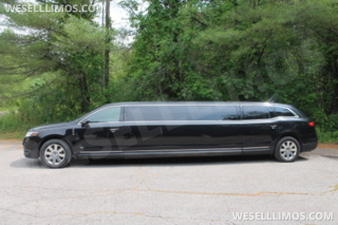 Photo of SUV Stretch for sale: 2014 Lincoln Royale