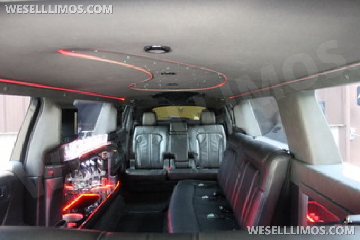 Photo of SUV Stretch for sale: 2014 Lincoln Royale