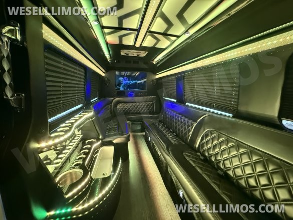2021 Mercedes-Benz 14 Passenger Limo Sprinter for Sale in Corona, CA - Photo 2