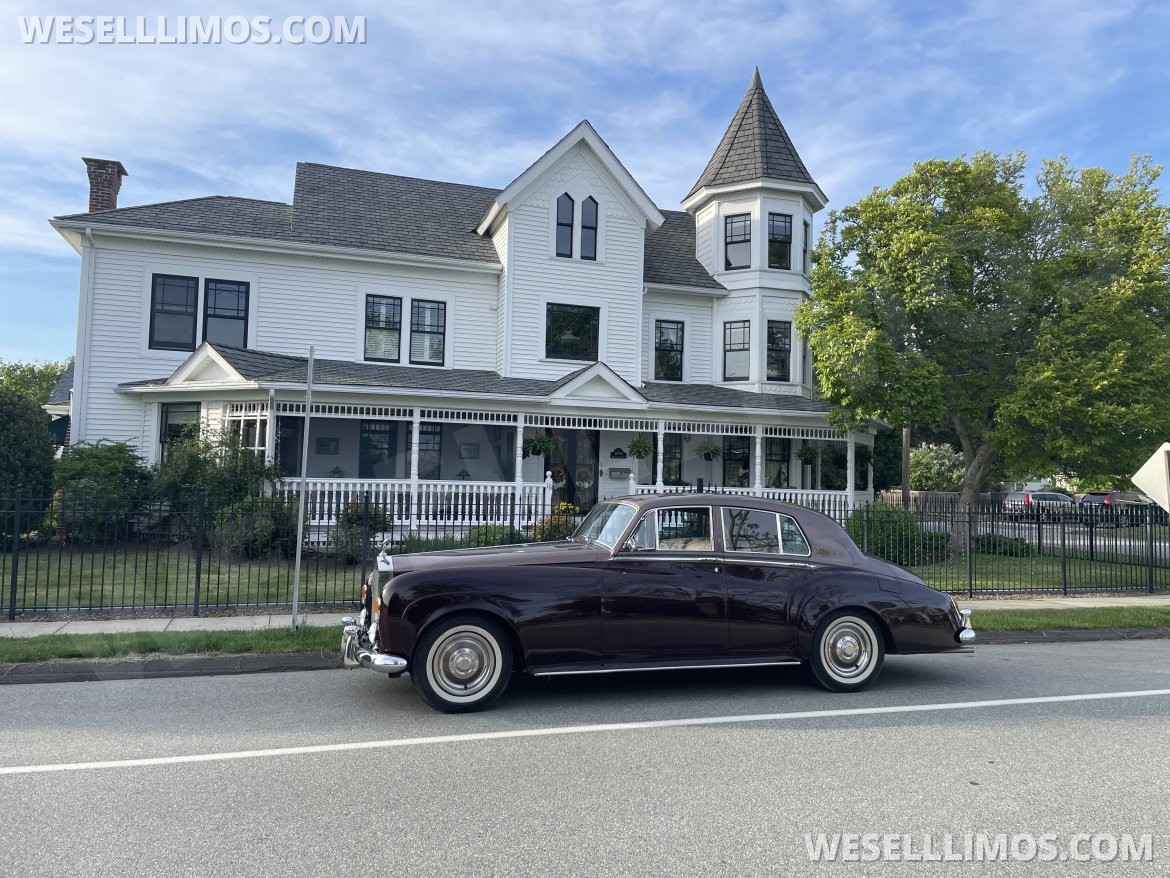 Antique for sale: 1964 Rolls-Royce Silver Cloud by Rolls-Royce Crewe