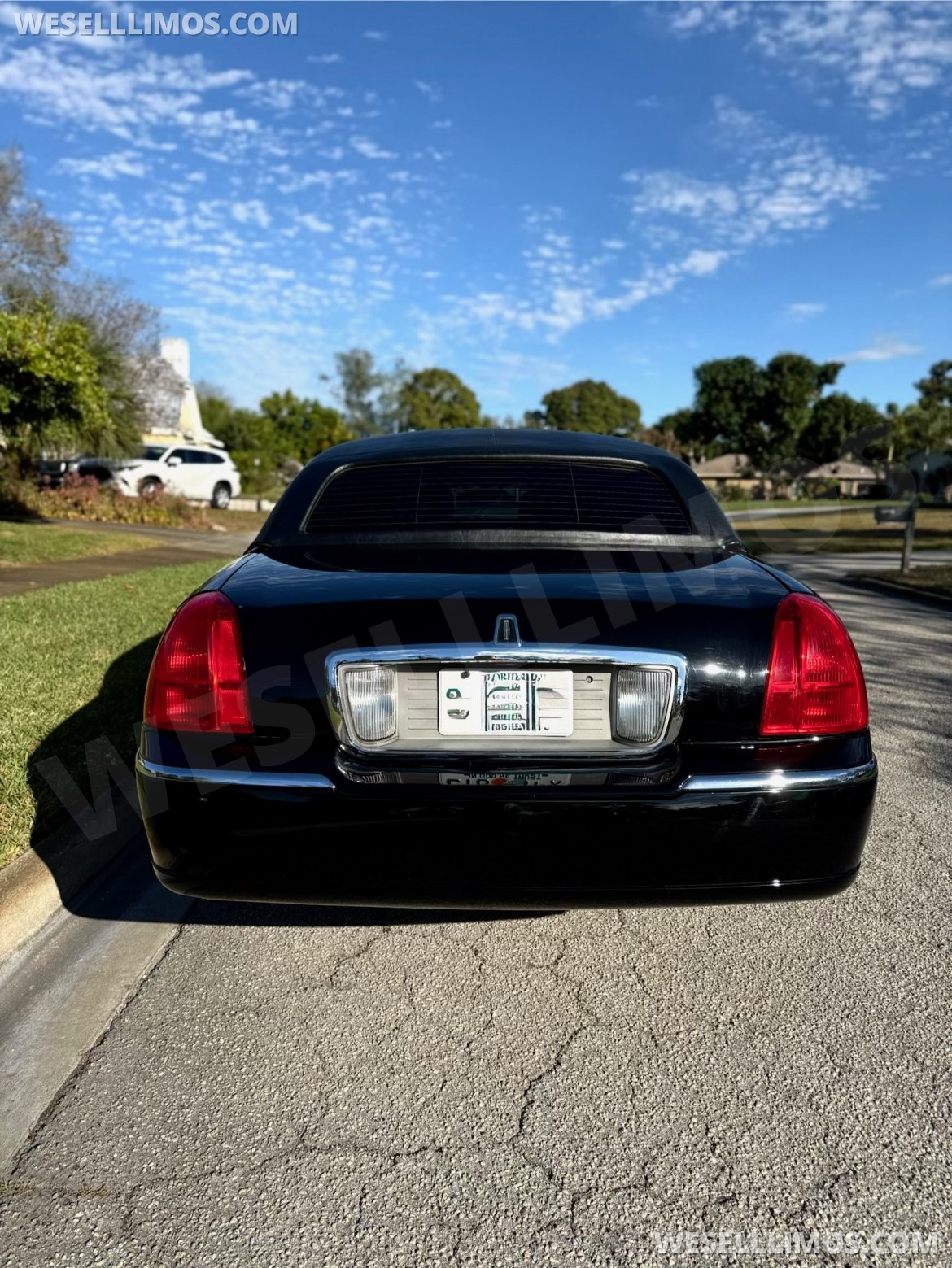 Photo of Limousine for sale: 2011 Lincoln Town Car by Krystal