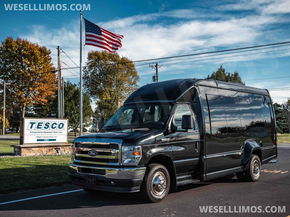 Shuttle Bus for sale: 2024 Ford E-350 by Turtle Top