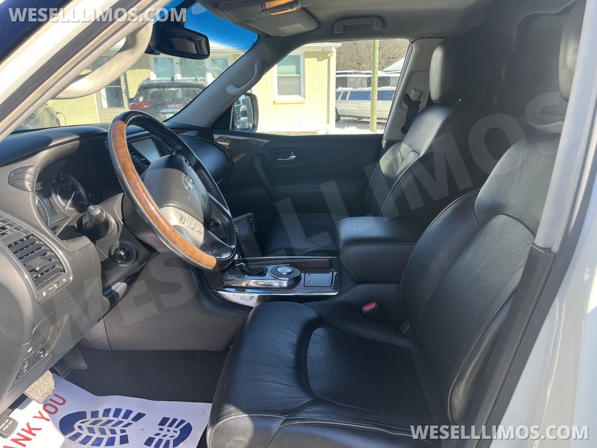Photo of SUV Stretch for sale: 2015 Infiniti QX 80 180" by Moonlight