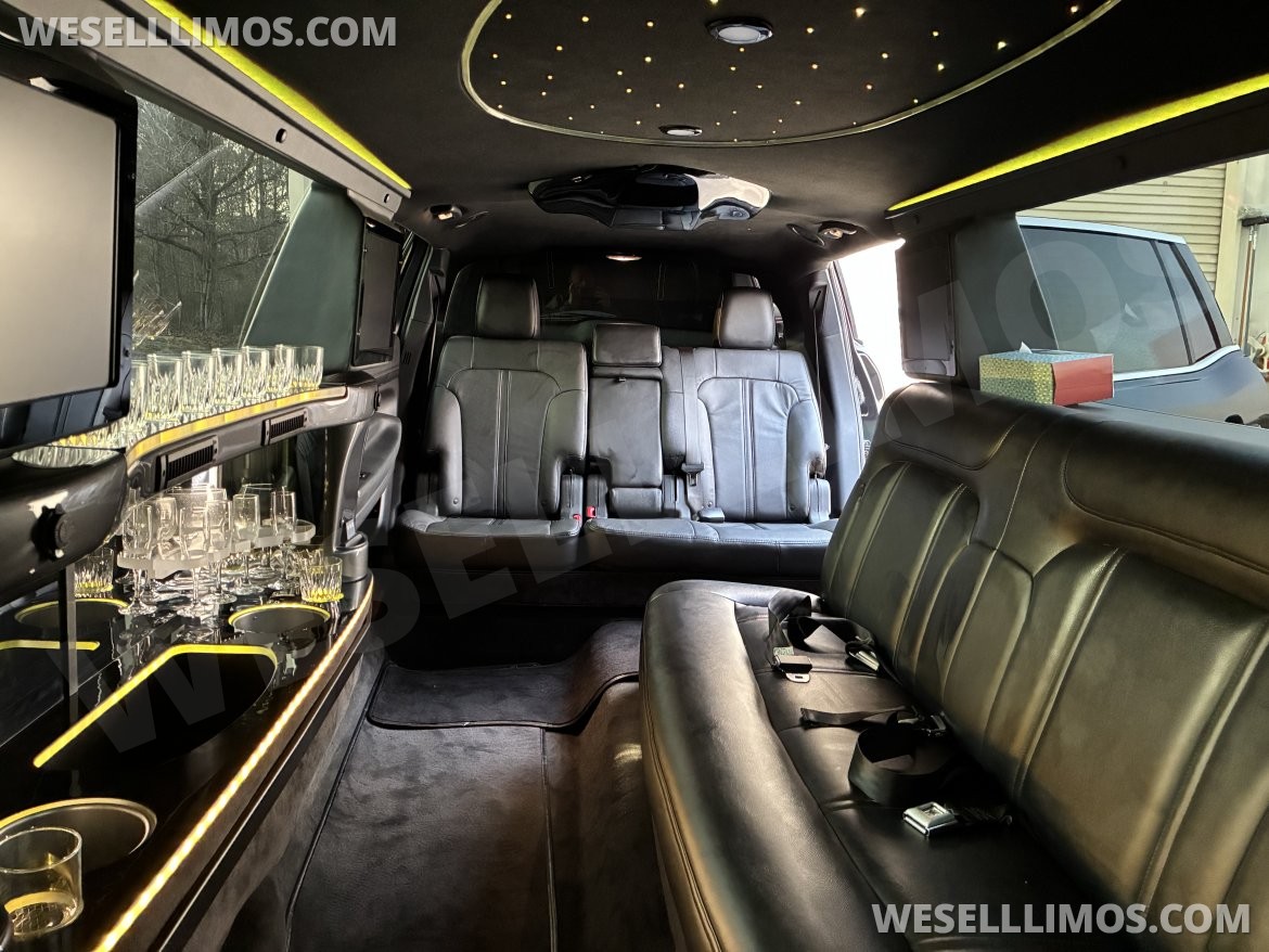 Photo of Limousine for sale: 2019 Lincoln MKT 120" 5 Door AWD 120" by Cabot Coach Builders