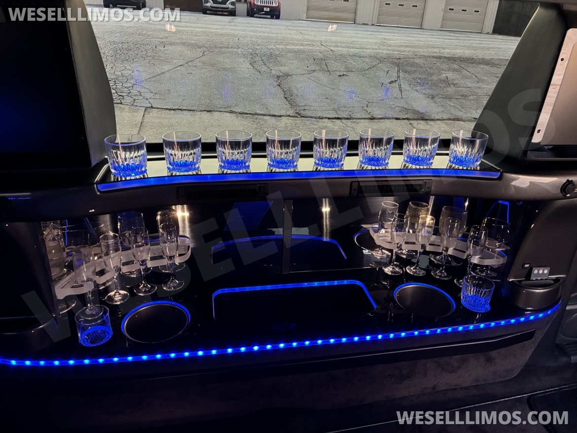 Photo of Limousine for sale: 2019 Lincoln MKT 120" 5 Door AWD 120" by Cabot Coach Builders