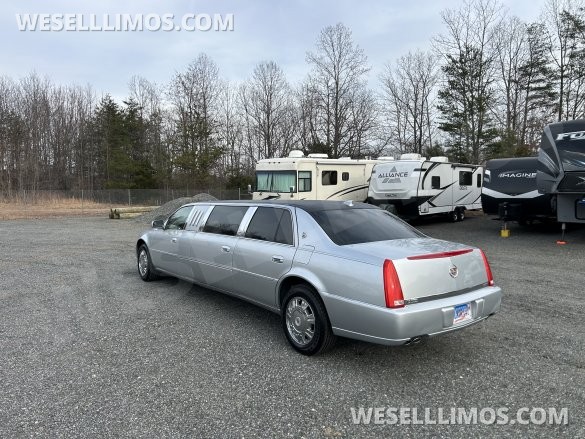 2010 Cadillac DTS Limousine for Sale in Charlottesville, VA - Photo 2