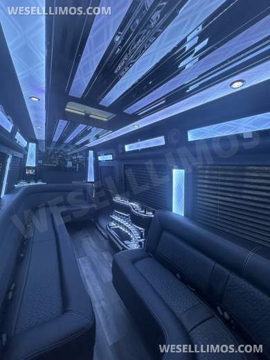 2025 SPV Conversions Limo Sprinter 3500 XD