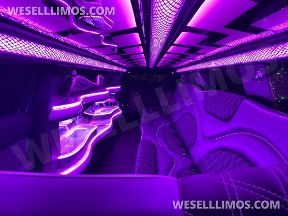 2018 Chrysler 300 180" Limousine for Sale in Westport, MA - Photo 3