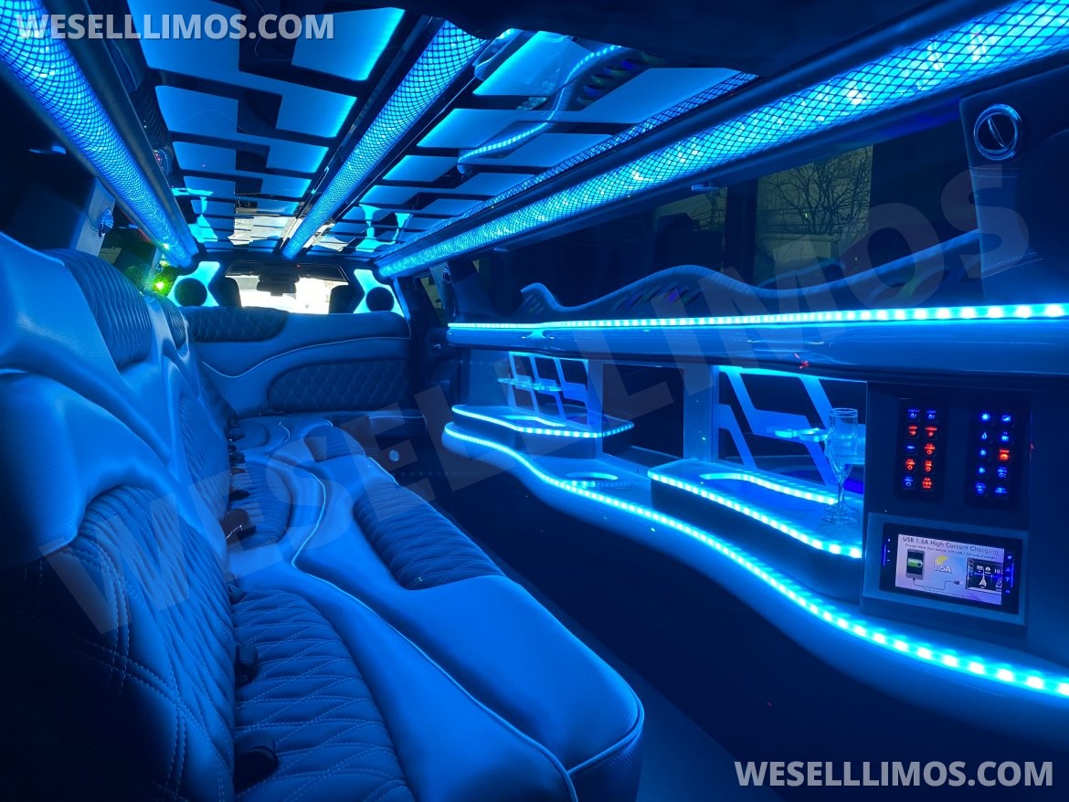 Photo of Limousine for sale: 2018 Chrysler 300 180" by Moonlight