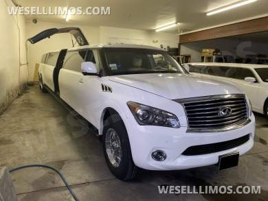 2011 Infiniti QX 56 240' Limousine - Limousine for Sale in Westport, MA - Photo 10
