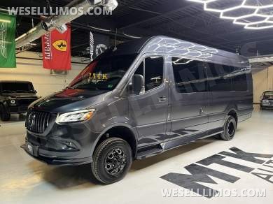 2023 LCW Mercedes-Benz Sprinter 3500 4x4 Business Class Sprinter