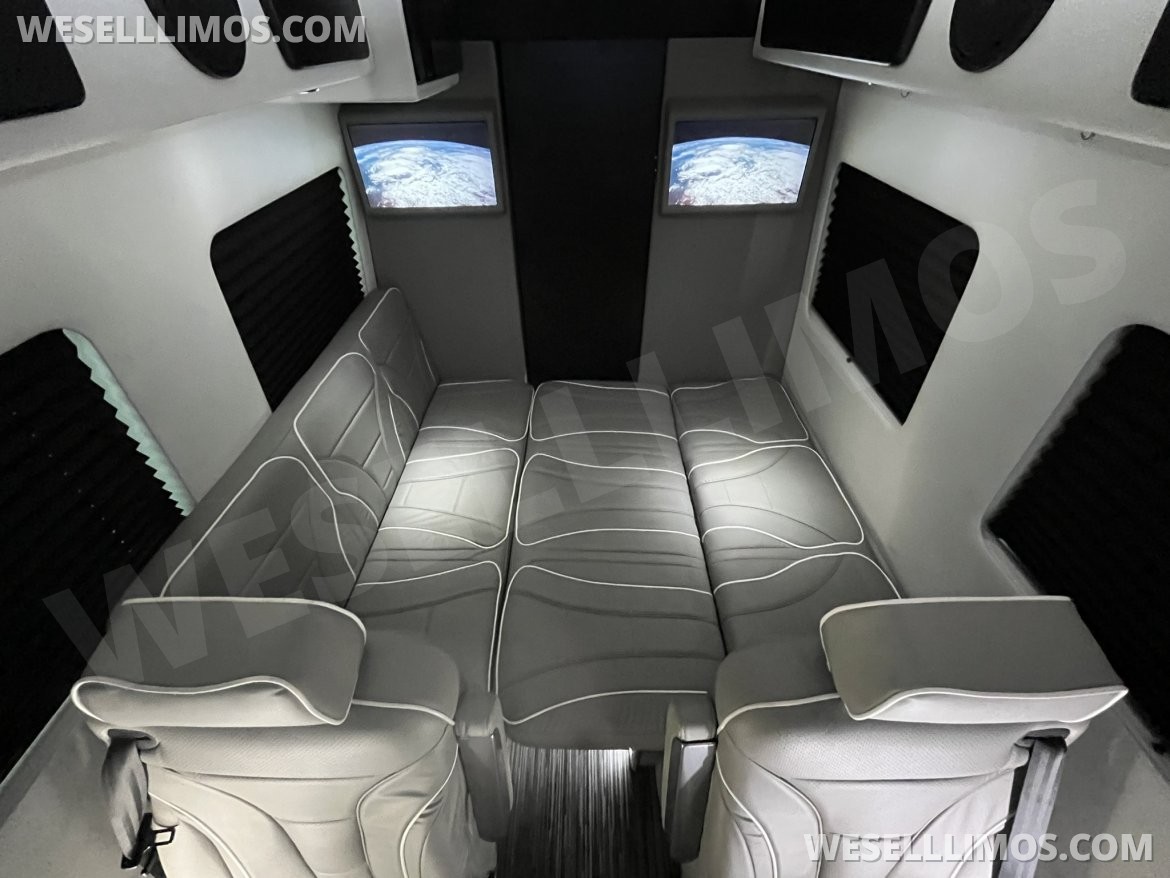 Photo of Sprinter for sale: 2023 Mercedes-Benz Sprinter 3500 4x4 Business Class 170" by LCW