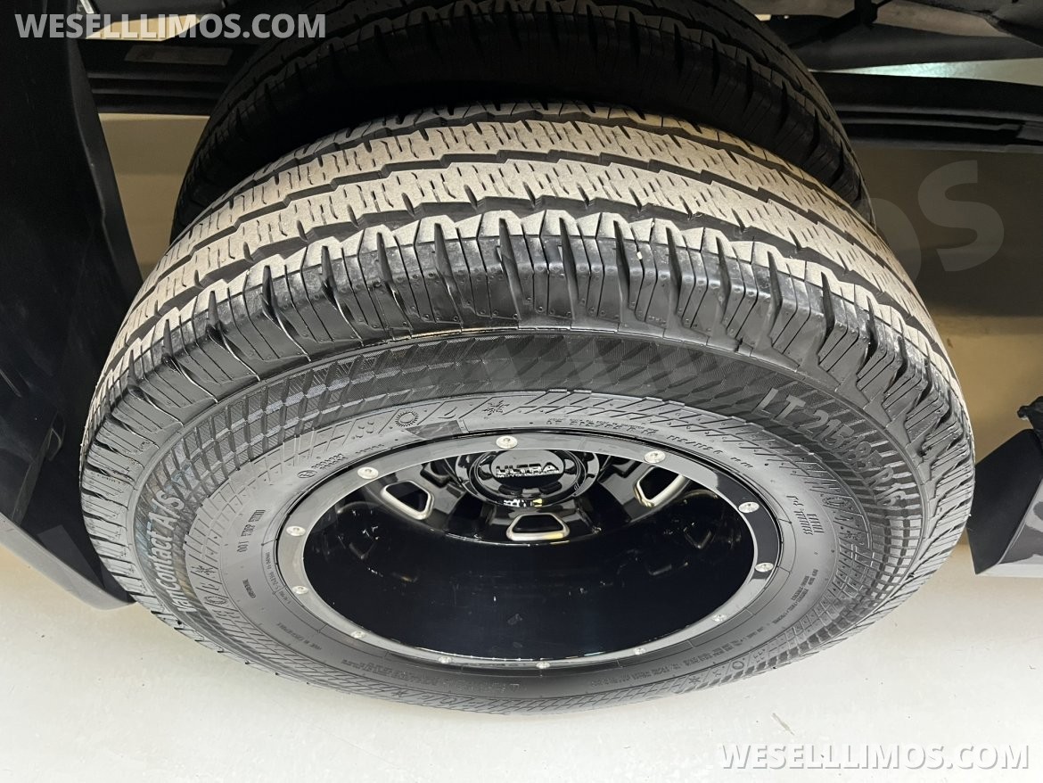 Photo of Sprinter for sale: 2023 Mercedes-Benz Sprinter 3500 4x4 Business Class 170" by LCW