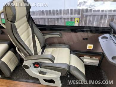 2017 Temsa TS 35E Motorcoach - Motorcoach for Sale in Pasadena, MD - Photo 8
