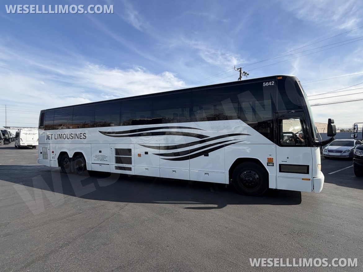 Photo of Motorcoach for sale: 2010 Prevost H3-45 45"