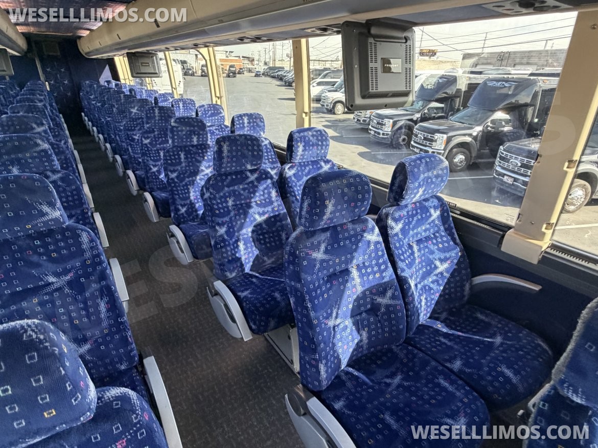 Photo of Motorcoach for sale: 2010 Prevost H3-45 45"