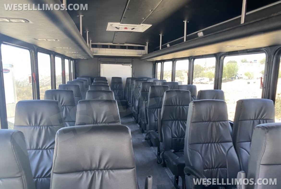 Photo of Shuttle Bus for sale: 2019 Ford F550 33" by STARCRAFT