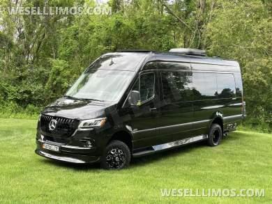 2026 AWD Auto Elite Eco Revolution Heat/Massage Seats Lithium Batteries Removable Toilet - Sprinter for Sale in Elkhart, IN - Photo 60