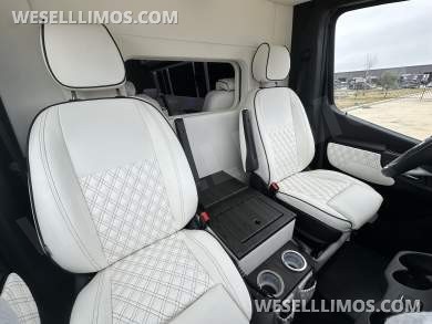 2026 OGV Luxury Coach OGV Luxury Coach V-Cruise 10OB Full Wall Partition Sprinter - Sprinter for Sale in Baton Rouge, LA - Photo 20