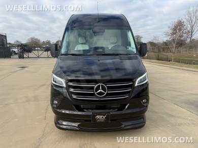 2026 OGV Luxury Coach OGV Luxury Coach V-Cruise 10OB Full Wall Partition Sprinter - Sprinter for Sale in Baton Rouge, LA - Photo 25