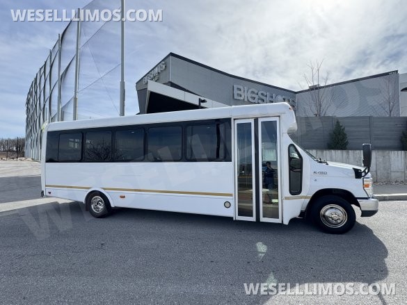 2015 Ford 28px MVP Shuttle Shuttle Bus for Sale in Springfield, MO - Photo 2