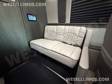 2024 Midwest Automotive Designs Mercedes-Benz Daycruiser D6 Standard 4x4 Sprinter - Sprinter for Sale in Baton Rouge, LA - Photo 9