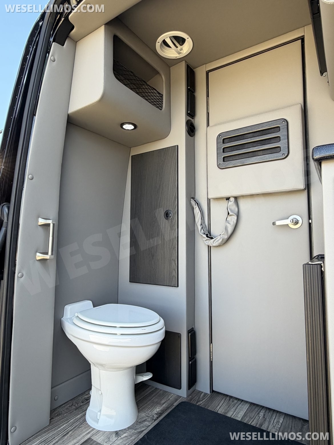 Photo of Sprinter for sale: 2024 Mercedes-Benz Midwest Automotive Designs Daycruiser D6 by Midwest Automotive Designs