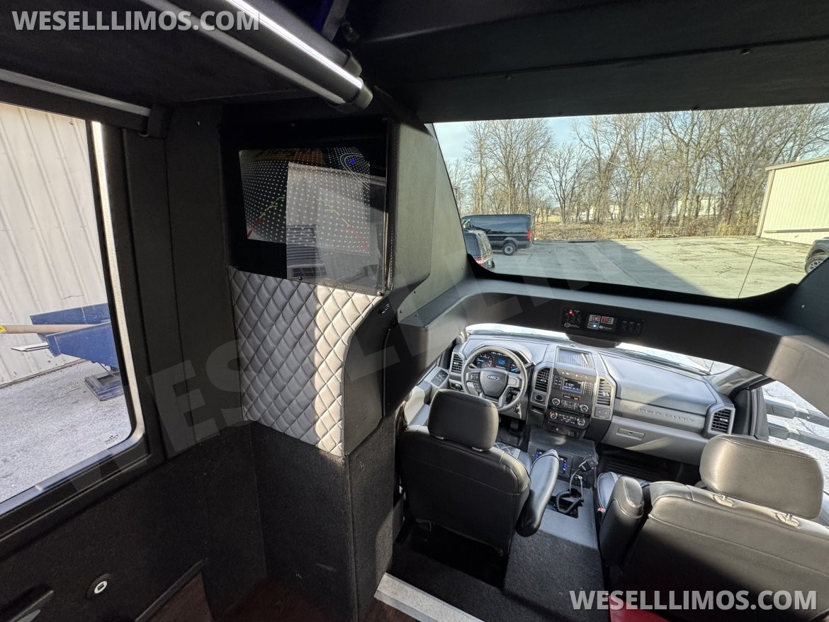 Photo of Shuttle Bus for sale: 2017 Ford F-550 27px Luxury Shutte 38" by Executive Coach Builders