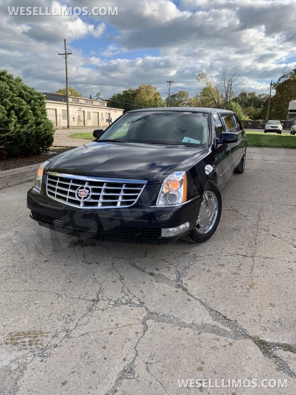 2008 Cadillac DTS Limousine for Sale in Chesterfield, MI - Main Photo