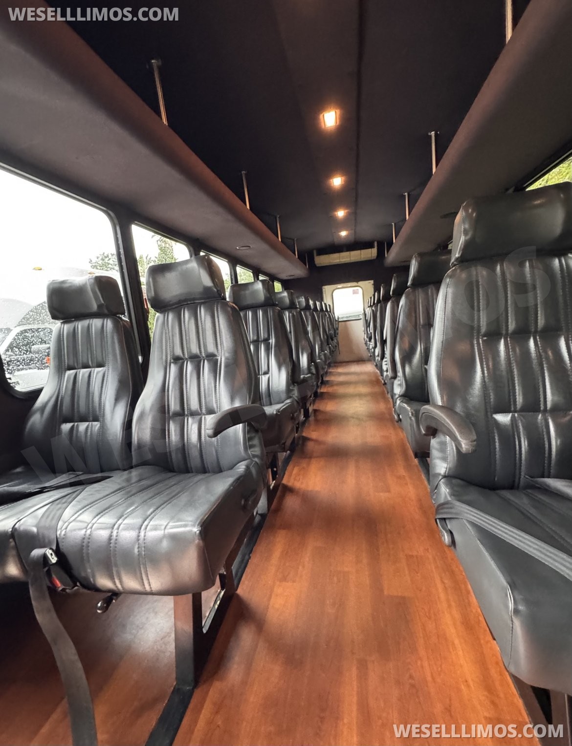 Photo of Shuttle Bus for sale: 2014 International Executive 30" by My factory