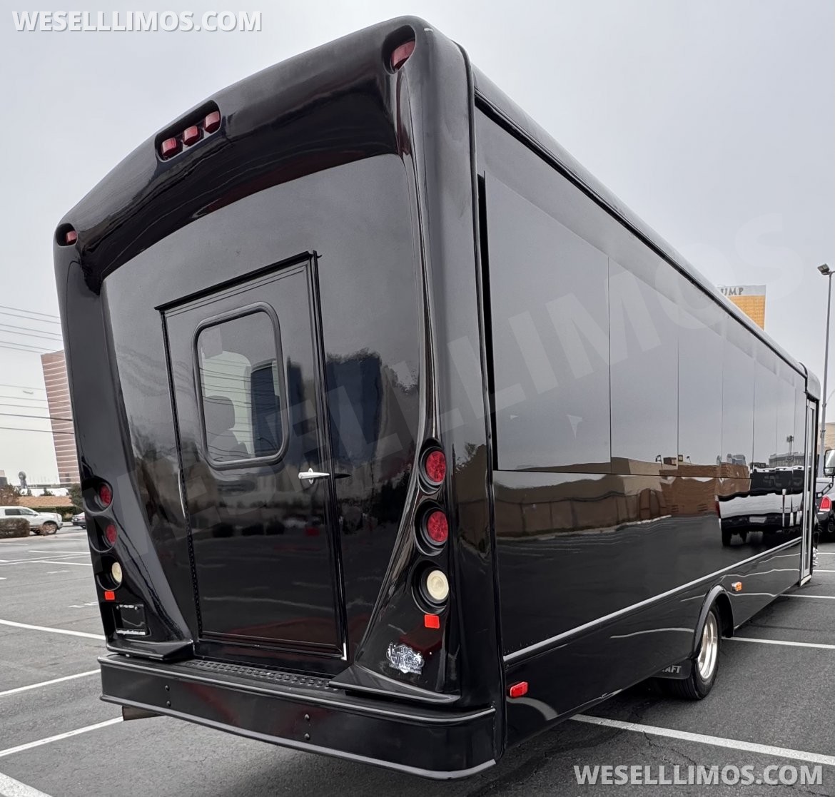 Photo of Shuttle Bus for sale: 2014 International Executive 30" by My factory