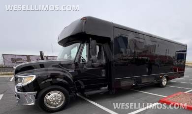 2014 International Executive Shuttle Bus for Sale in Los Angeles, CA