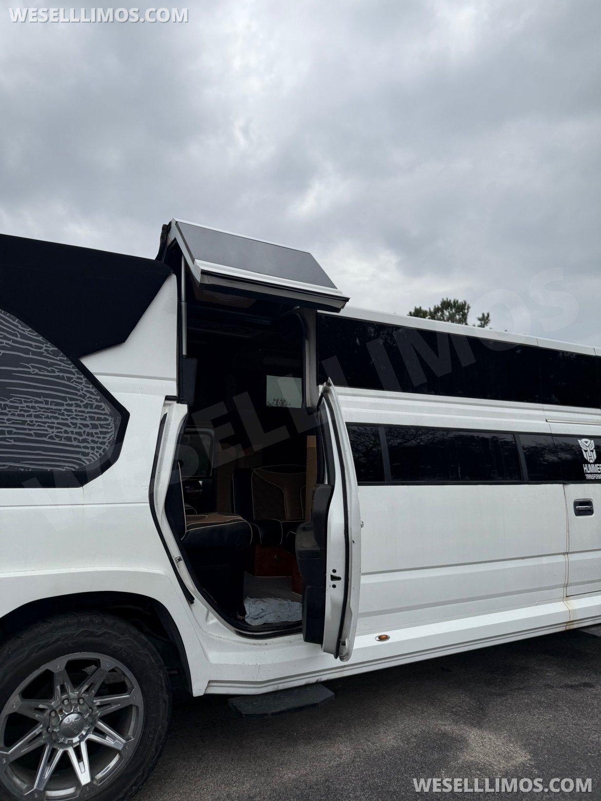 Photo of Limo Bus for sale: 2008 Hummer Transformer