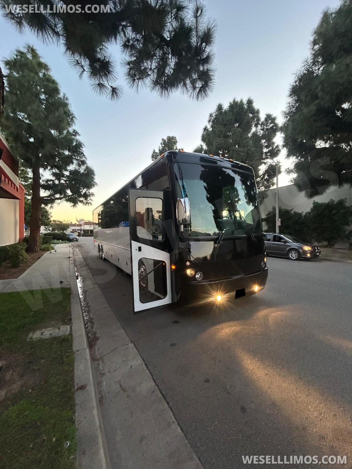 Photo of Motorcoach for sale: 2015 Freightliner CT 45 Limo Bus 45" by CT Coachworks