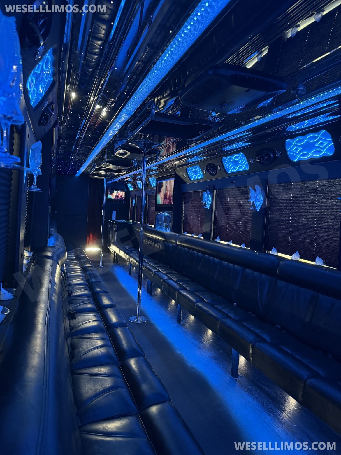 Photo of Motorcoach for sale: 2015 Freightliner CT 45 Limo Bus 45" by CT Coachworks