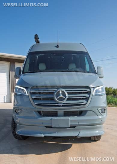 2024 Embassy Mercedes-Benz Sprinter Sprinter - Sprinter for Sale in Alvarado, TX - Photo 9