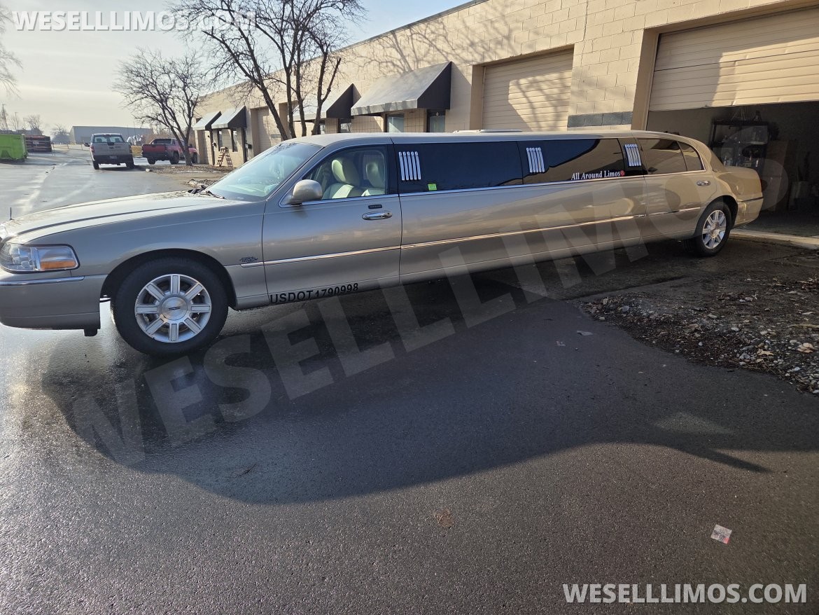 Photo of Limousine for sale: 2011 Lincoln Town Car 120" by Royale