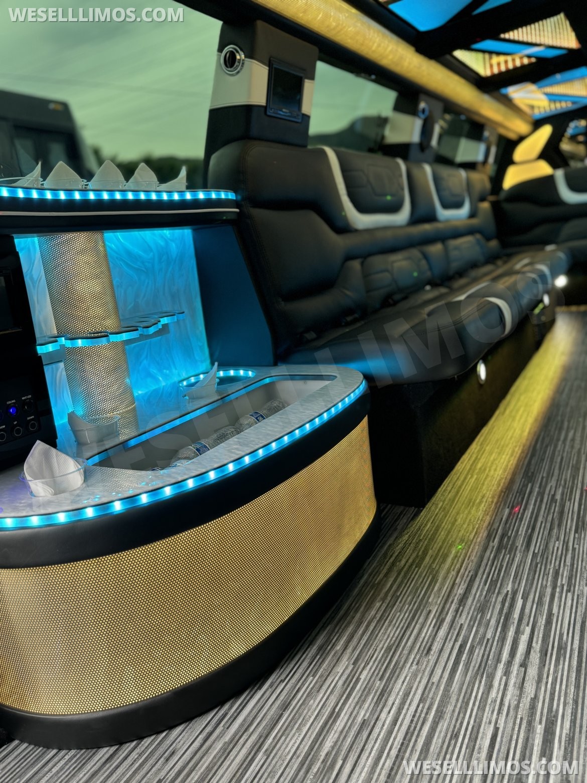 Photo of SUV Stretch for sale: 2023 Cadillac Escalade 120" by LimosbyMoonlight