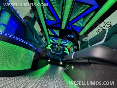 2023 LimosbyMoonlight Cadillac Escalade SUV Stretch - SUV Stretch for Sale in Sun valley, CA - Photo 13