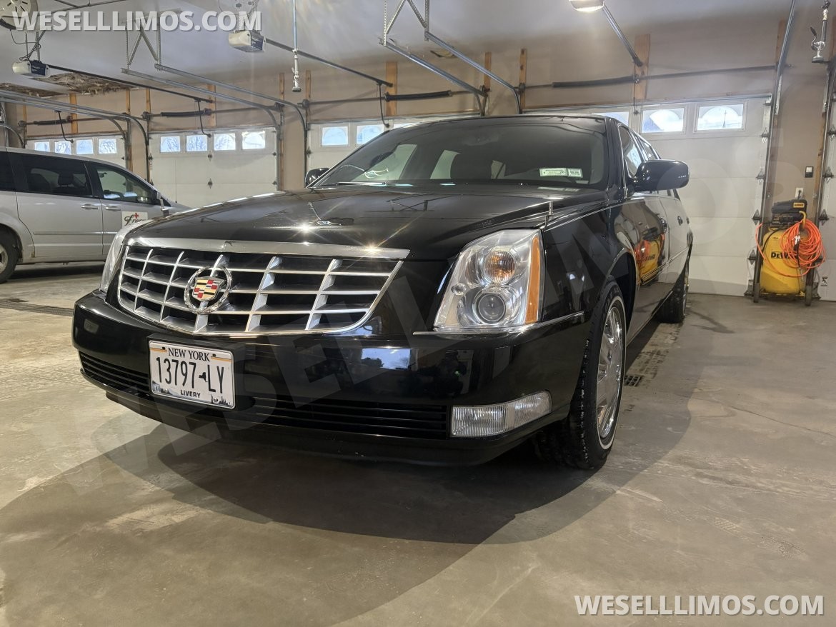 Limousine for sale: 2007 Cadillac DTS by Eureka