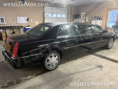 2007 Eureka Cadillac DTS Limousine - Limousine for Sale in Ogdensburg, NY - Photo 5