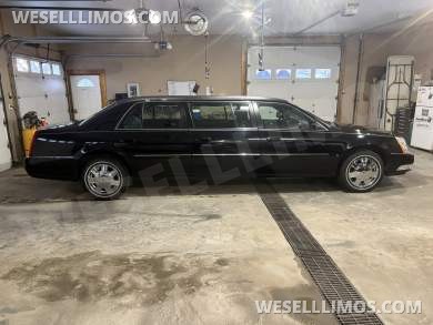 2007 Eureka Cadillac DTS Limousine - Limousine for Sale in Ogdensburg, NY - Photo 6
