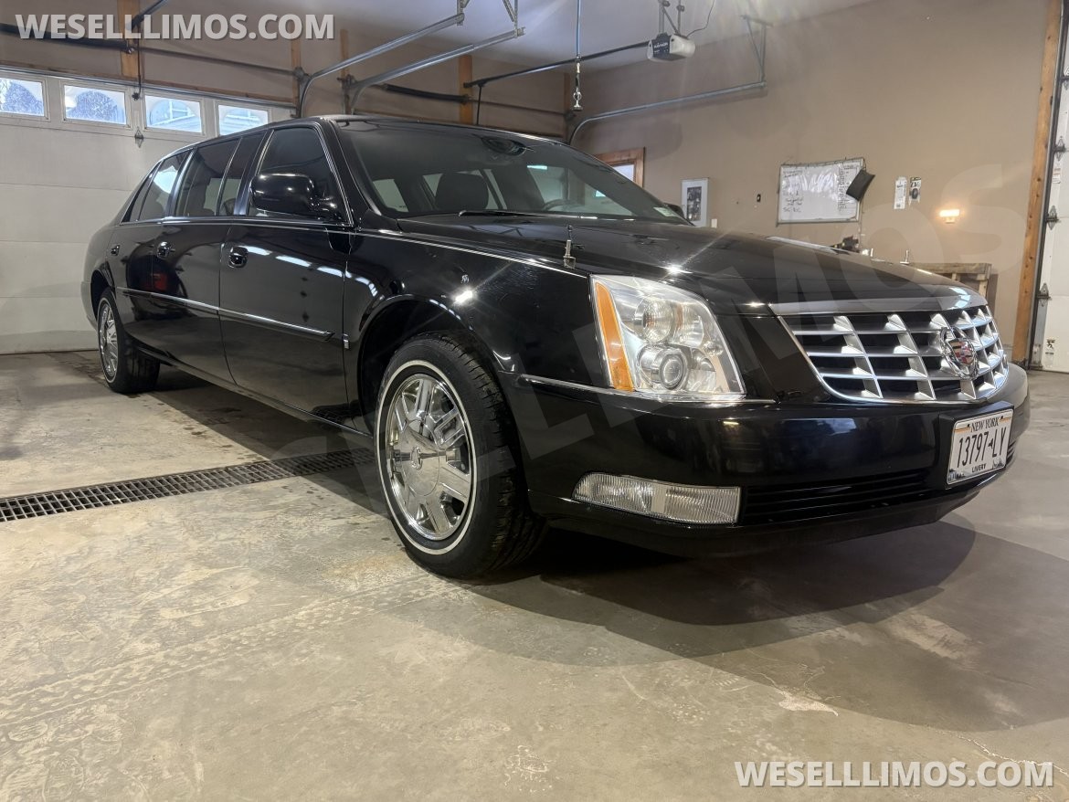 Photo of Limousine for sale: 2007 Cadillac DTS by Eureka