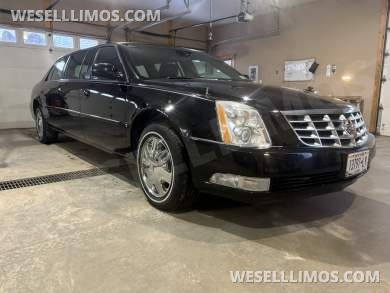 2007 Eureka Cadillac DTS Limousine - Limousine for Sale in Ogdensburg, NY - Photo 7