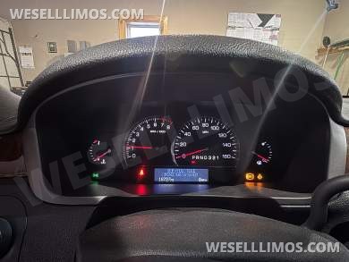 2007 Eureka Cadillac DTS Limousine - Limousine for Sale in Ogdensburg, NY - Photo 8