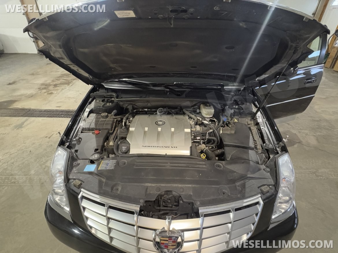 Photo of Limousine for sale: 2007 Cadillac DTS by Eureka